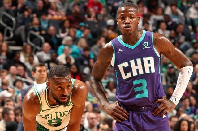 他与队友间 他与队友间