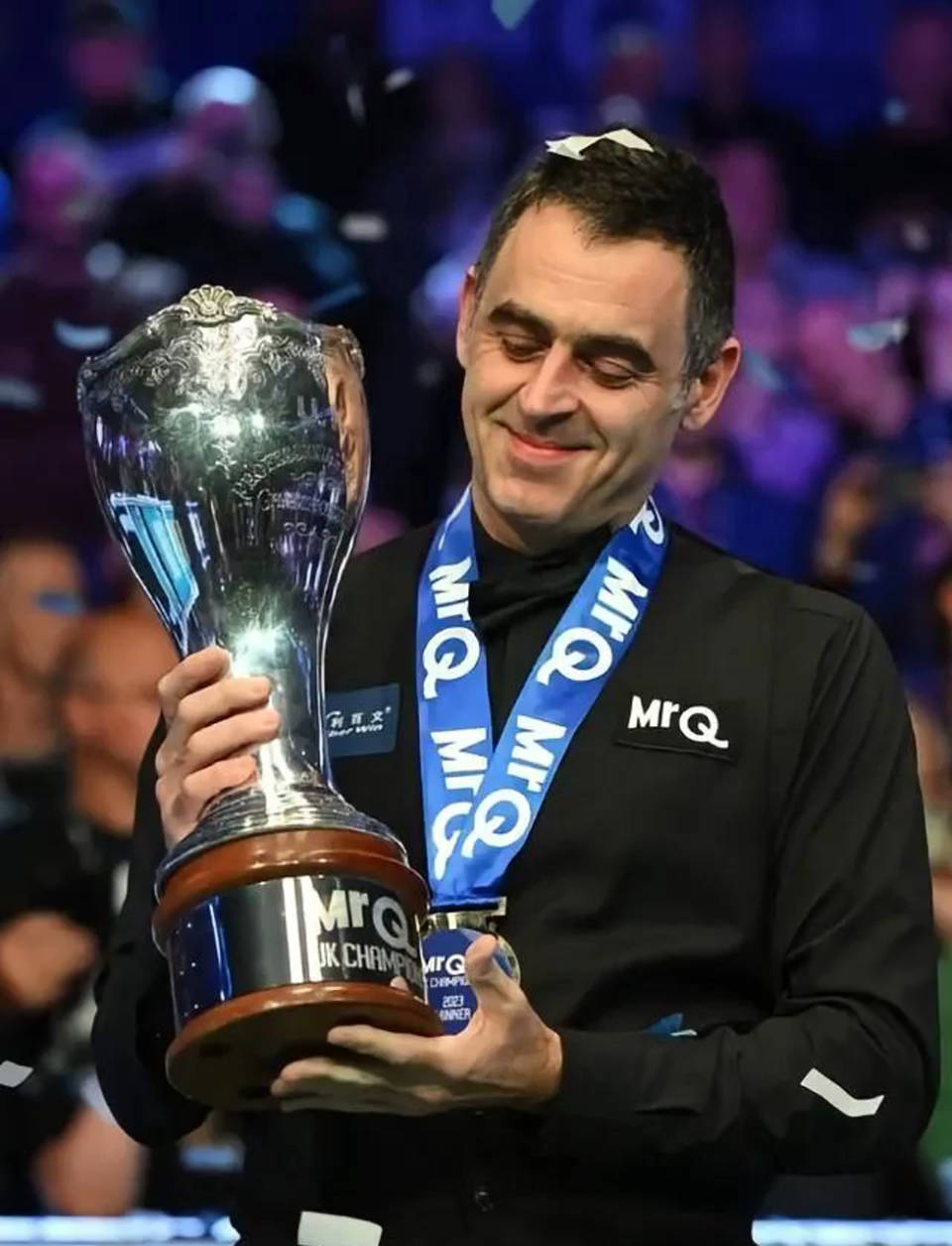 体现了边翼 体现了边翼